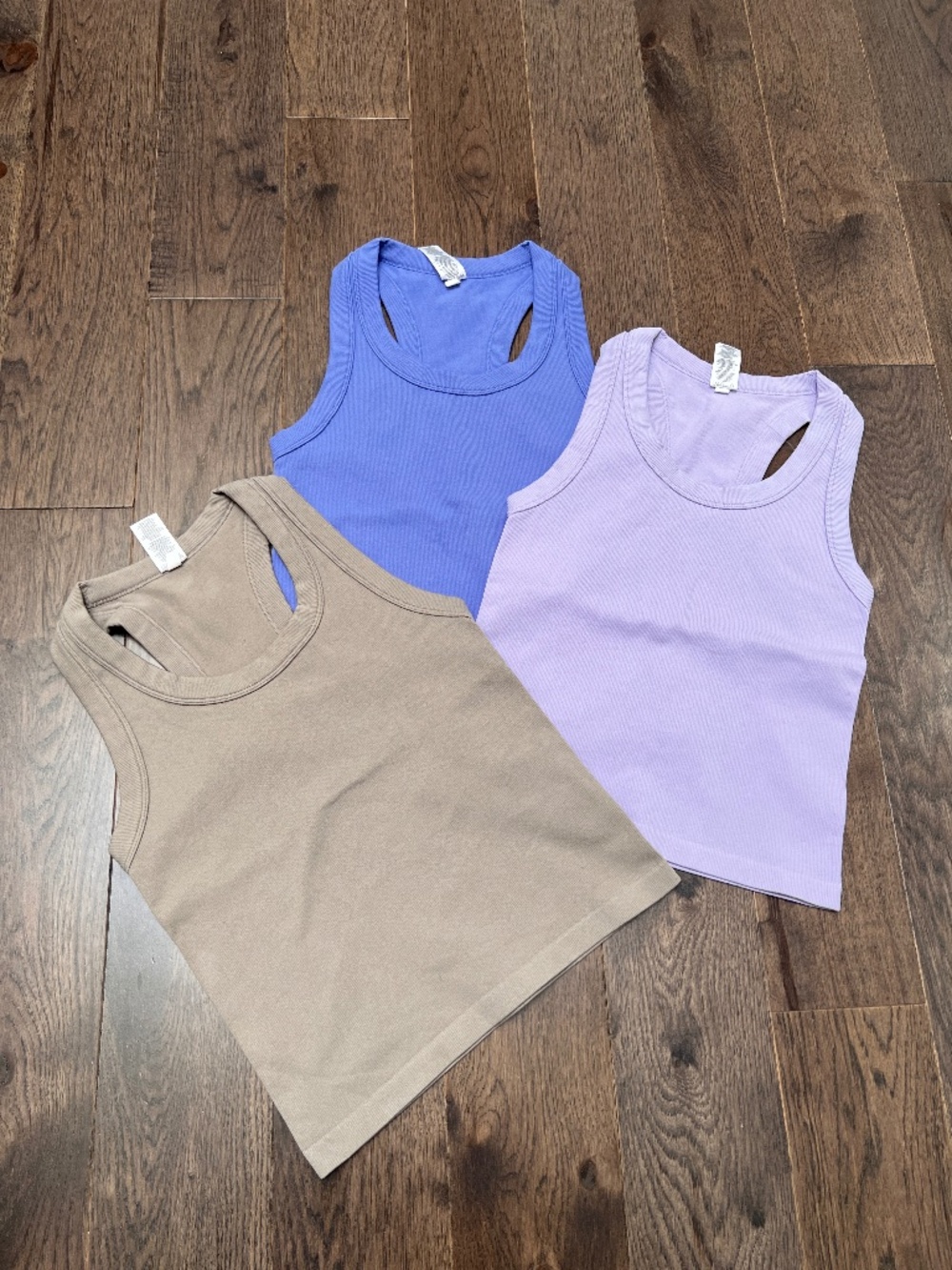 set of 3 tank tops